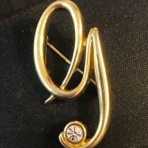 VINTAGE Monet Signed Pin Brooch G Jewelry